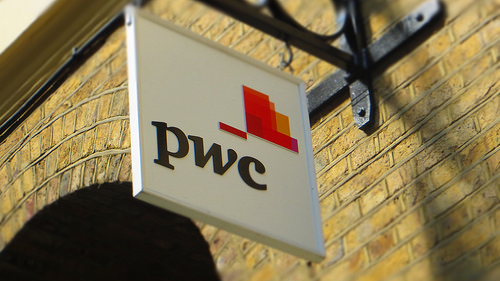 СМИ назвали причины выемки документов в московском офисе PwC